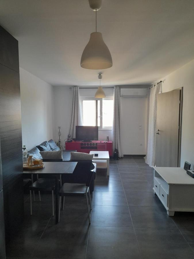 Bright top floor apartment! Zakynthos Buitenkant foto