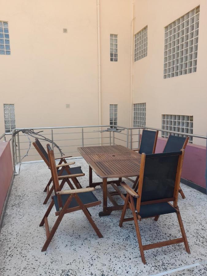 Bright top floor apartment! Zakynthos Buitenkant foto